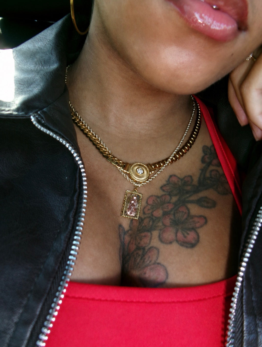 Élan Medallion Necklace