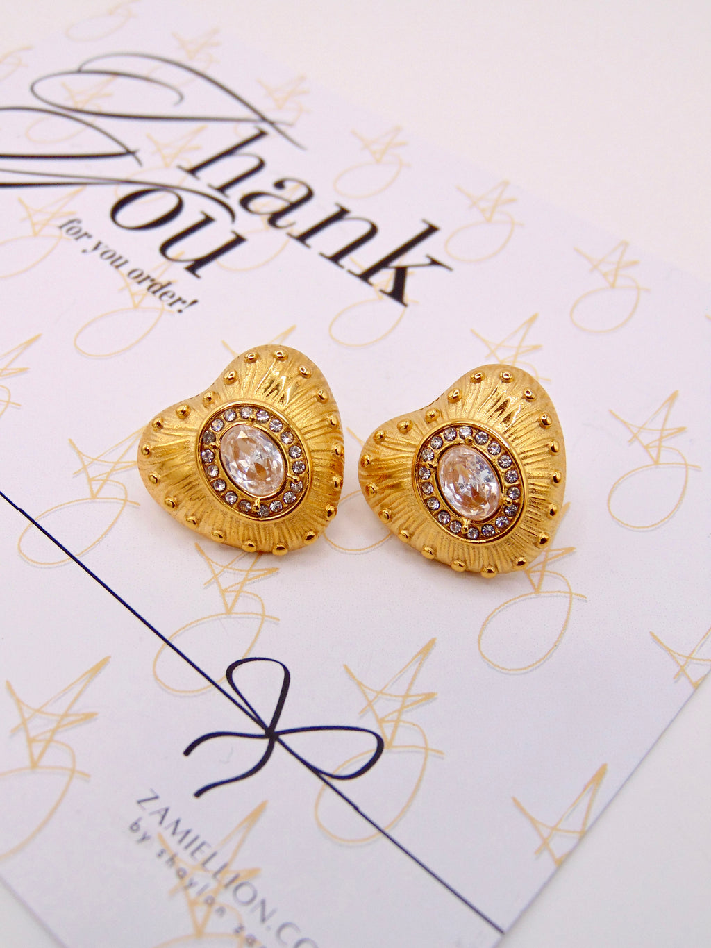 Amour Studs
