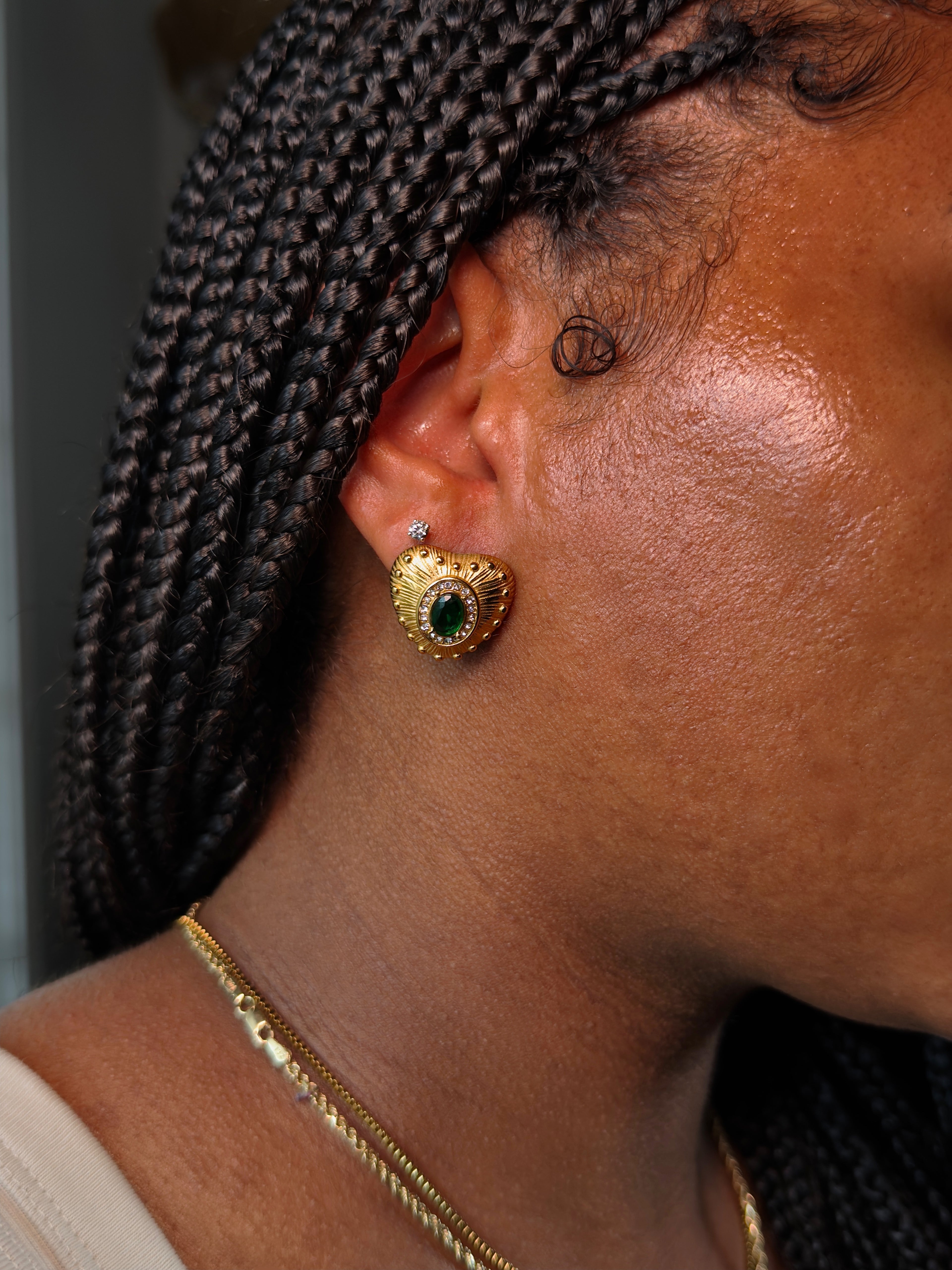 Amour Studs