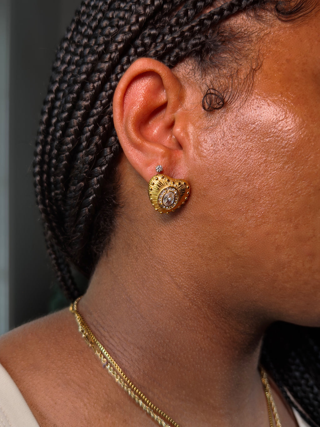 Amour Studs
