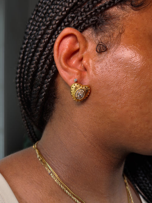 Amour Studs